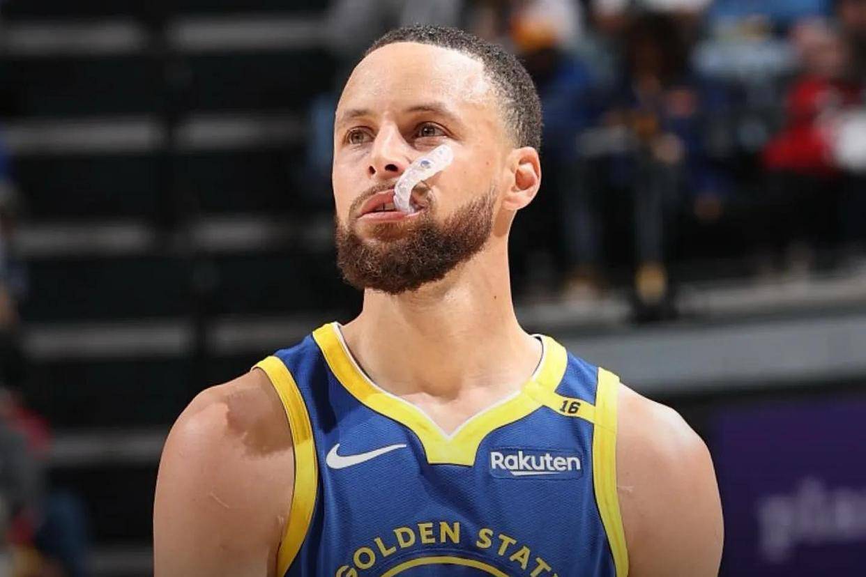 库里重要时刻反败为胜，澳大利亚队带队取胜！